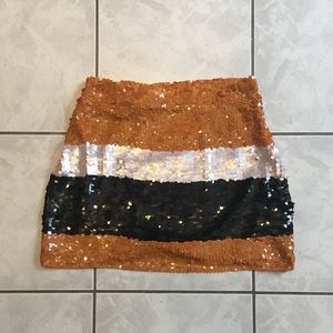 Zara Orange Sequin Skirt! 🍊🖤